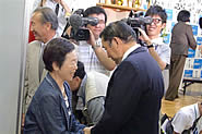 当選の瞬間 8月30日